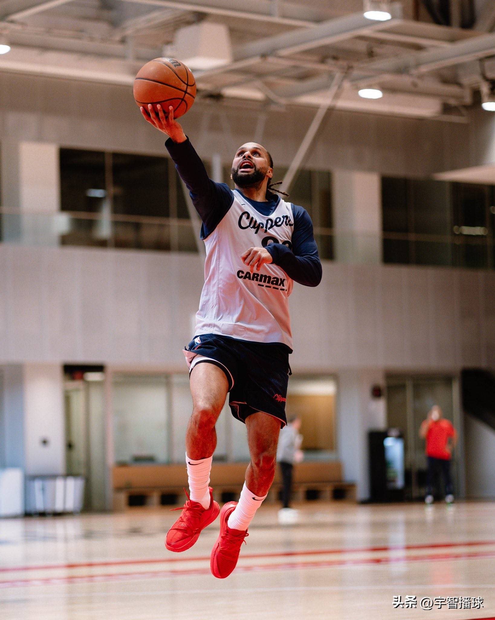 快船预计主力球员将缺席下一场比赛，球队备战困难()