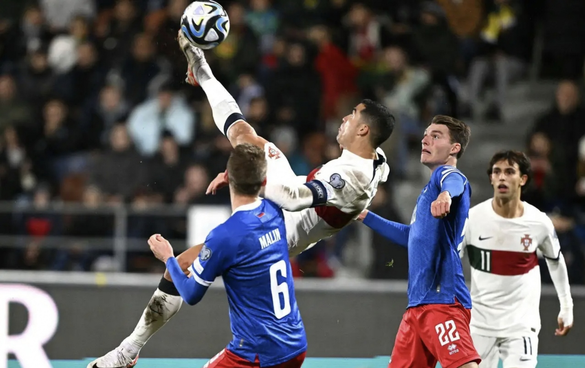 九游云游戏-精彩纷呈的欧洲联赛再次掀起狂潮(欧洲联盟杯赛程时间表)