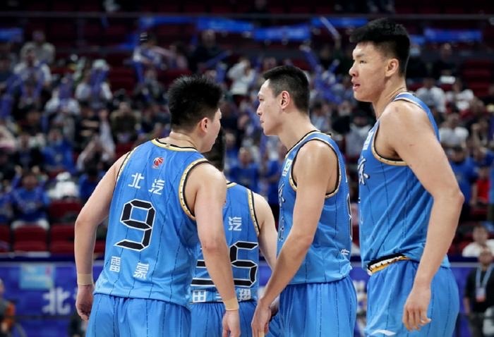 球员赛前暗示伤愈复出，球队重整旗鼓()