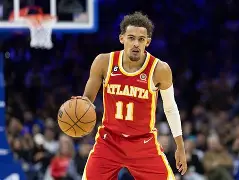 老鹰胜马刺，特雷-杨关键时刻发威带队取胜()